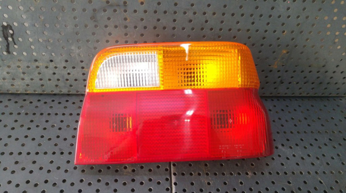 Stop tripla lampa dreapta ford escort 91ag13a602ad