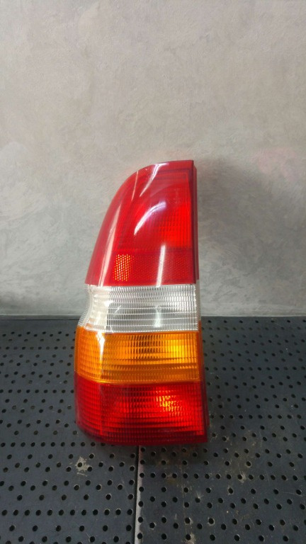 Stop tripla lampa dreapta ford escort combi 91ag13a603 91ag13a603