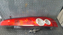 Stop tripla lampa dreapta ford fiesta 5 hatchback ...