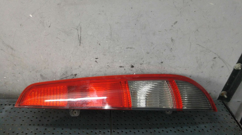 Stop tripla lampa dreapta ford focus 2 4m5113n004c