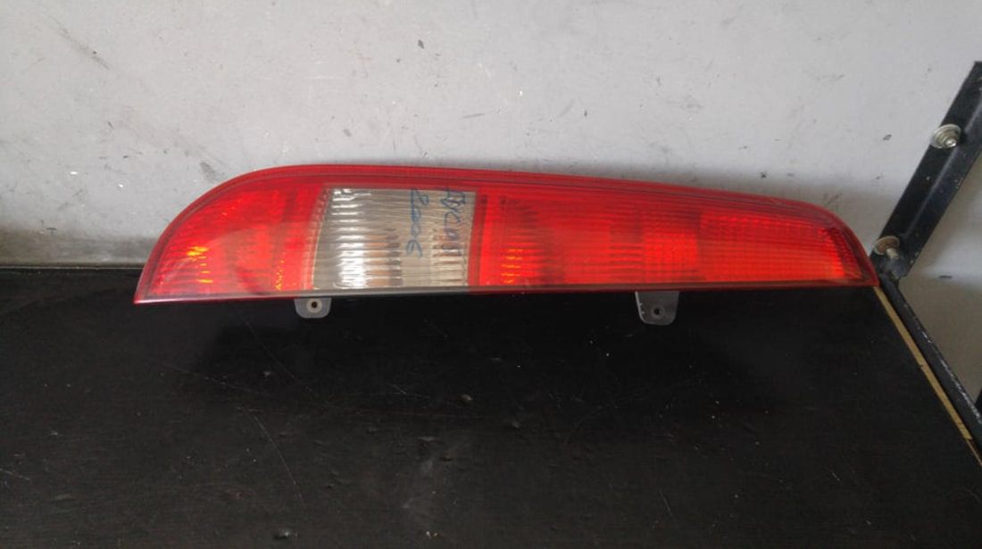 Stop tripla lampa dreapta ford focus 2 4m5113n004c