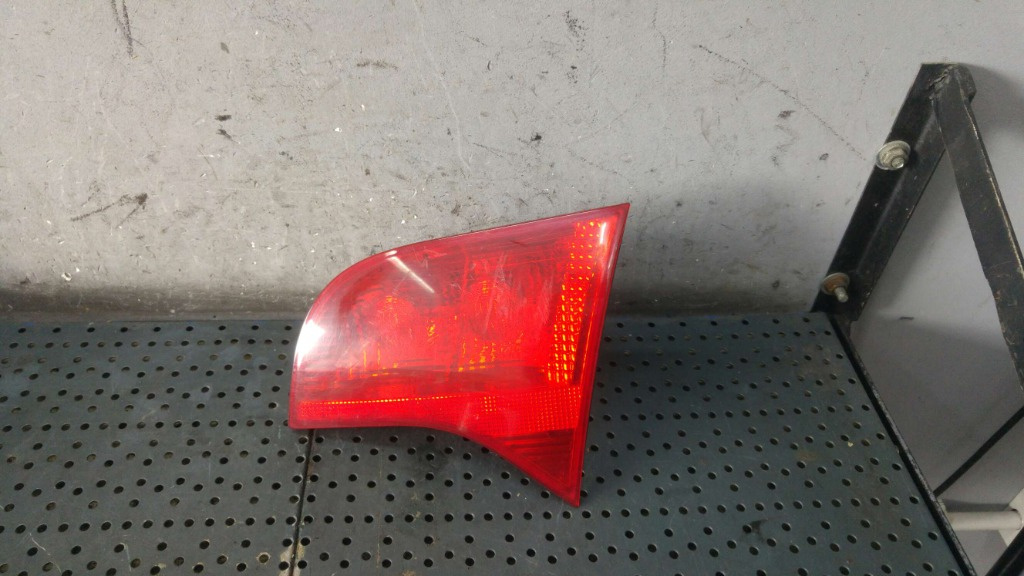 Stop tripla lampa dreapta haion audi a4 b7 8e 8e9945094 484502