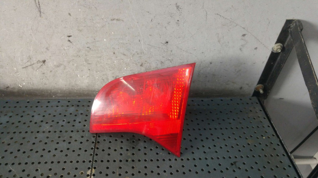 Stop tripla lampa dreapta haion audi a4 b7 8e 8e9945094 484502