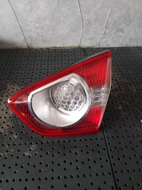 Stop tripla lampa dreapta haion ford kuga 1 2zr00954602 8v4113a602ad