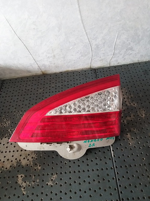 Stop tripla lampa dreapta haion ford mondeo 4 7s7113a602b