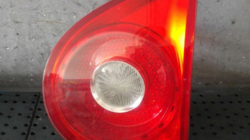 Stop tripla lampa dreapta haion vw golf 5 1k1 1k6945094e