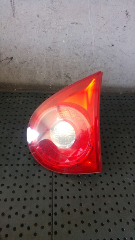 Stop tripla lampa dreapta haion vw golf 5 1k1 285002 28508004