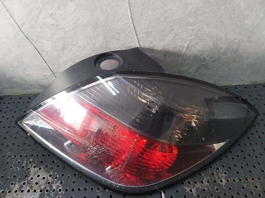 Stop tripla lampa dreapta opel astra h gtc 24451834 00874802 342691834