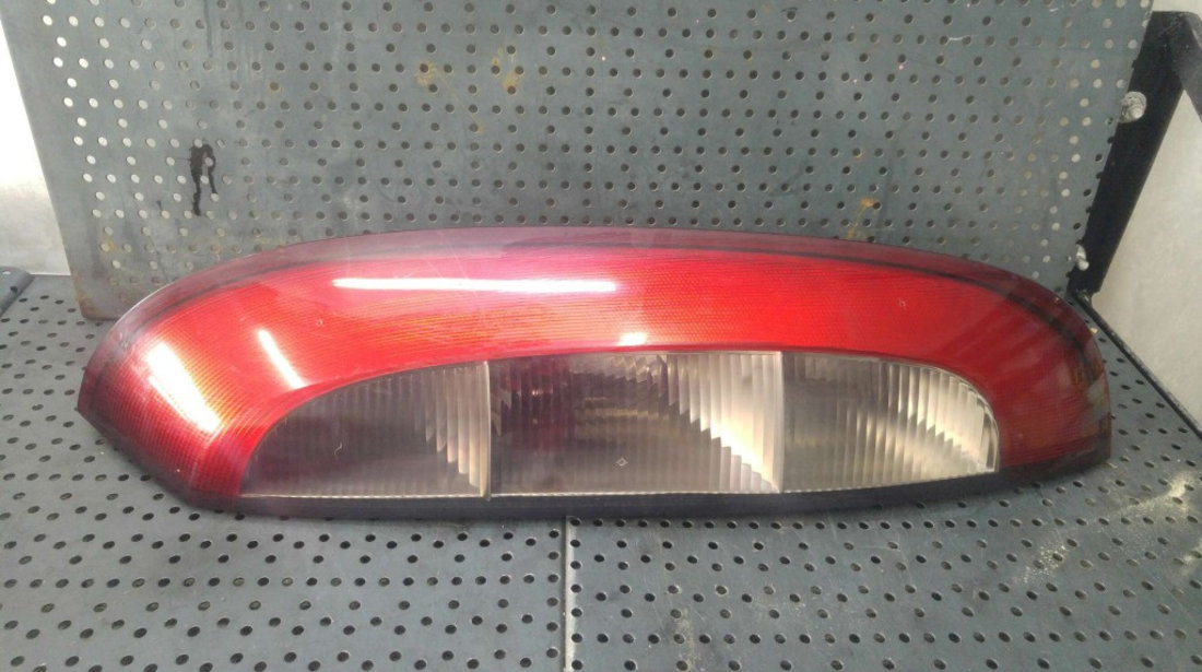 Stop tripla lampa dreapta opel corsa c 09114337 89302181