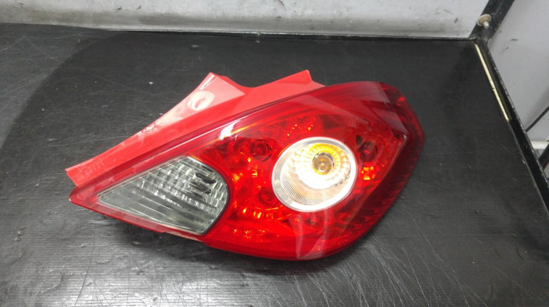 Stop tripla lampa dreapta opel corsa d coupe s07 13186351 89038961