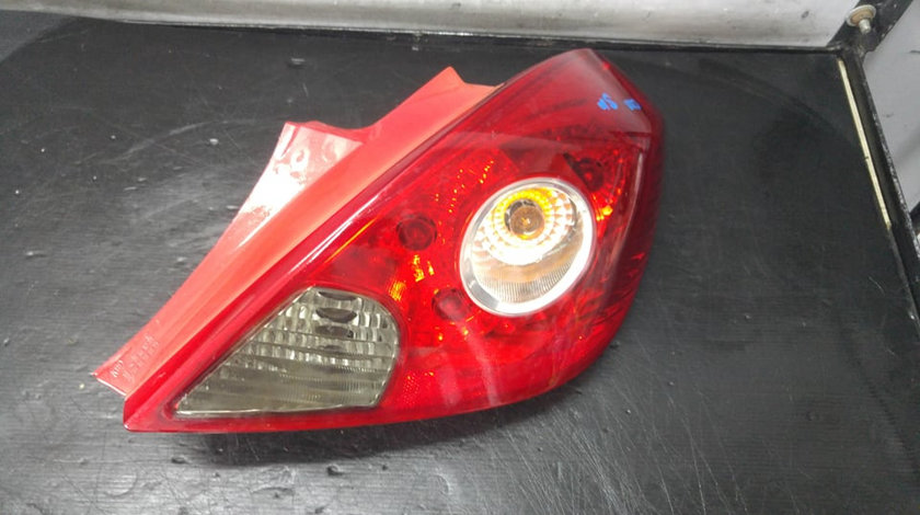 Stop tripla lampa dreapta opel corsa d coupe 13186351 89038961a