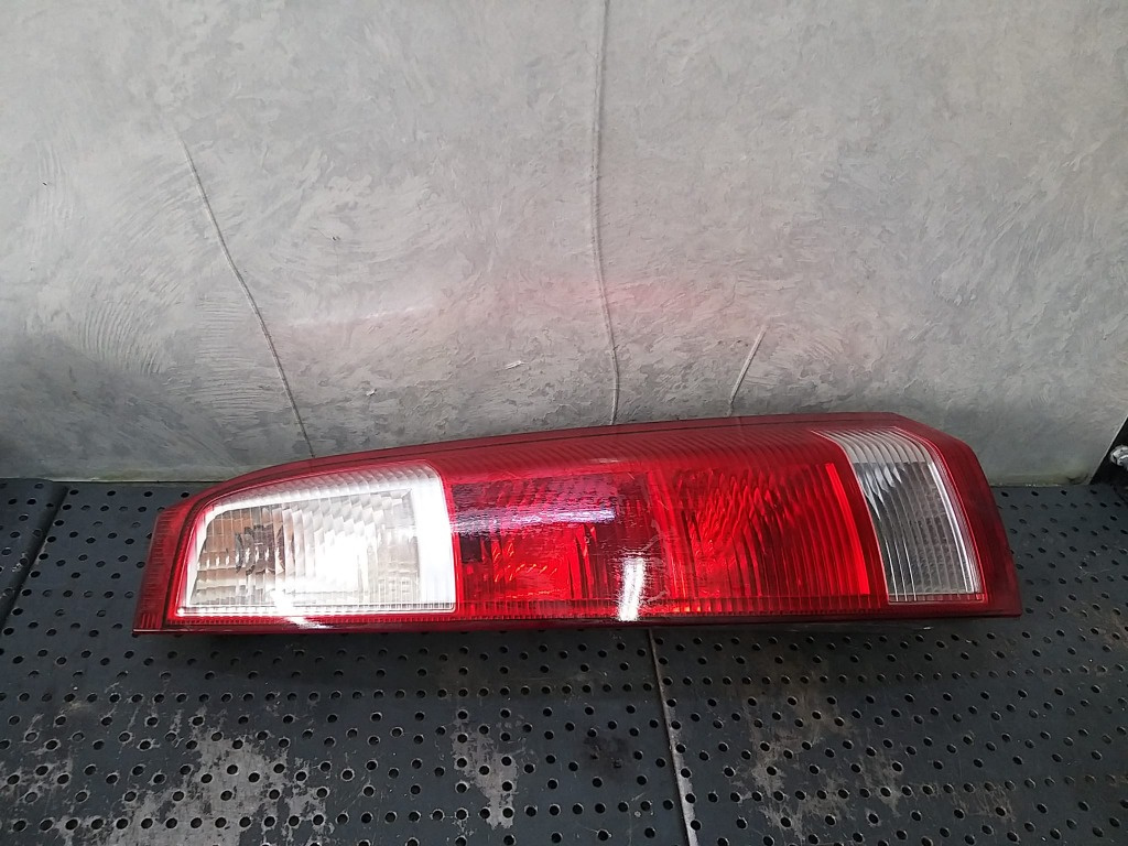 Stop tripla lampa dreapta opel meriva a x03