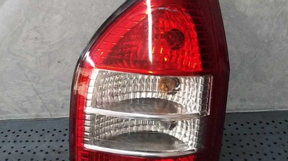 Stop tripla lampa dreapta opel zafira a t98 62281