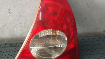 Stop tripla lampa dreapta renault clio 2 hatchback...