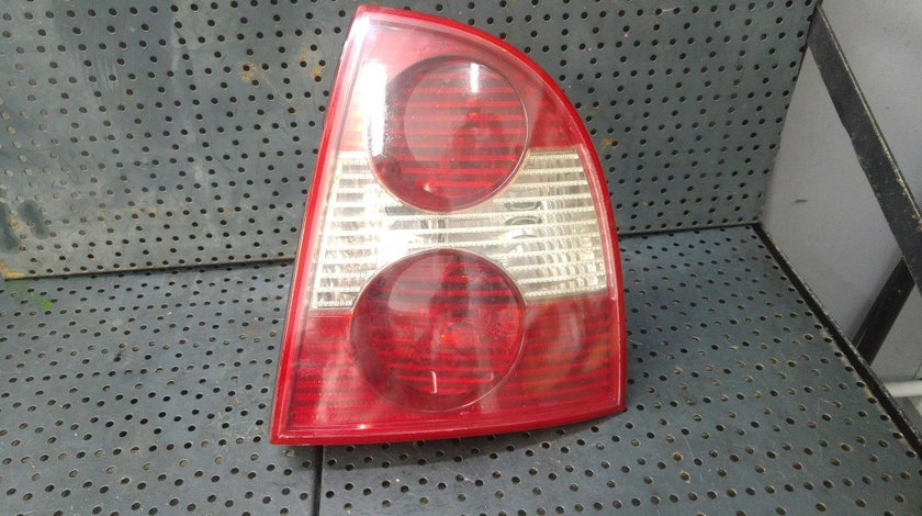 Stop tripla lampa dreapta skoda superb 1 3u4 28408014 3b5945258b