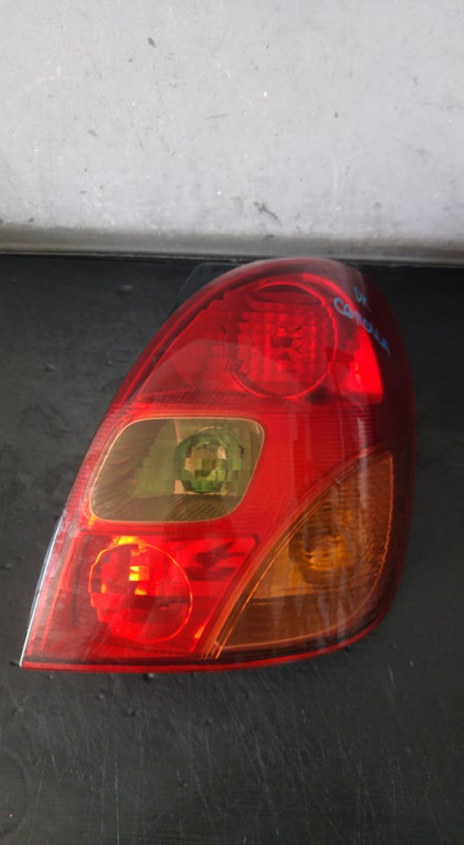 Stop tripla lampa dreapta toyota corolla