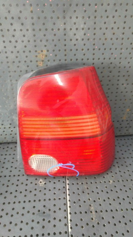 Stop tripla lampa dreapta vw lupo 6x1 6e1 38020748