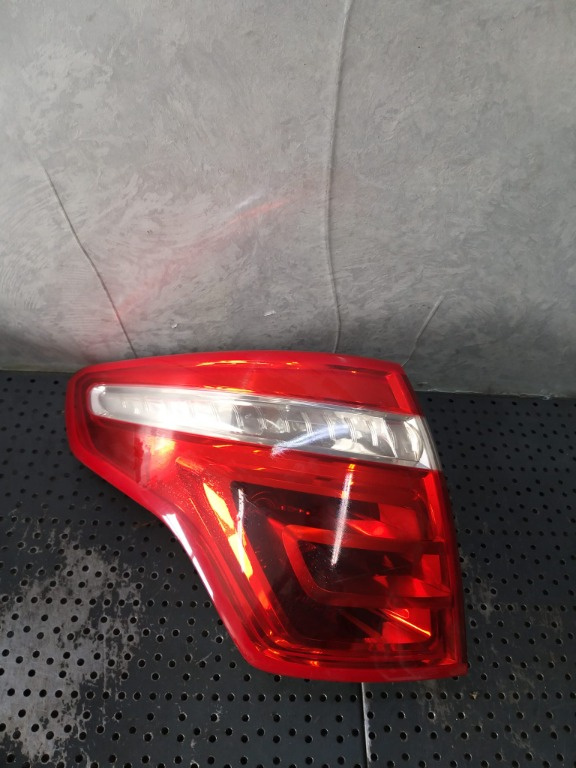 Stop tripla lampa stanga aripa citroen c4 picaaso 1 ud 9653547580
