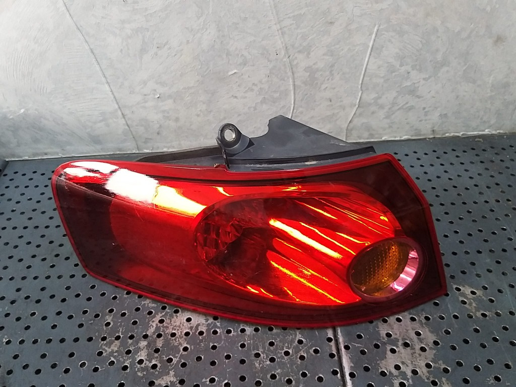 Stop tripla lampa stanga aripa fiat croma 194 27490102 51727250