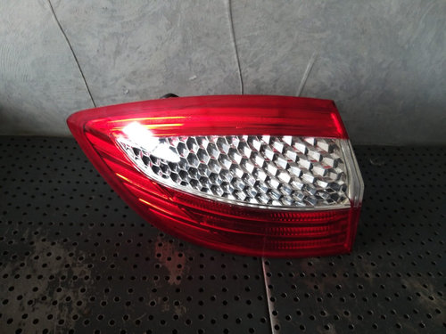 Stop tripla lampa stanga aripa ford mondeo 4 7s7113405b
