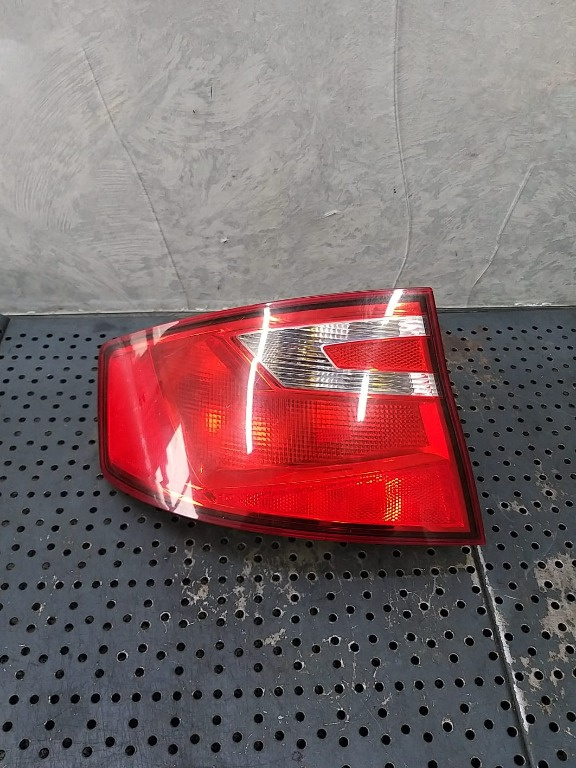 Stop tripla lampa stanga aripa seat toledo 4 kg3 6jh945095e 2sd01114001ac