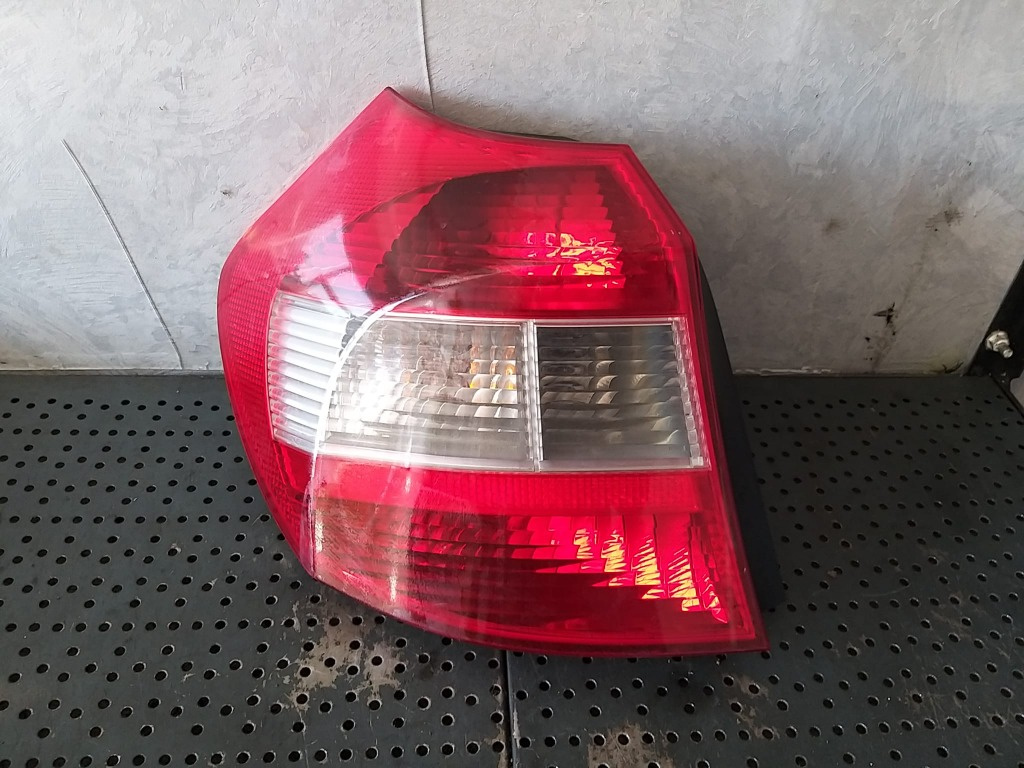 Stop tripla lampa stanga bmw seria 1 e87 692450112 63216924501