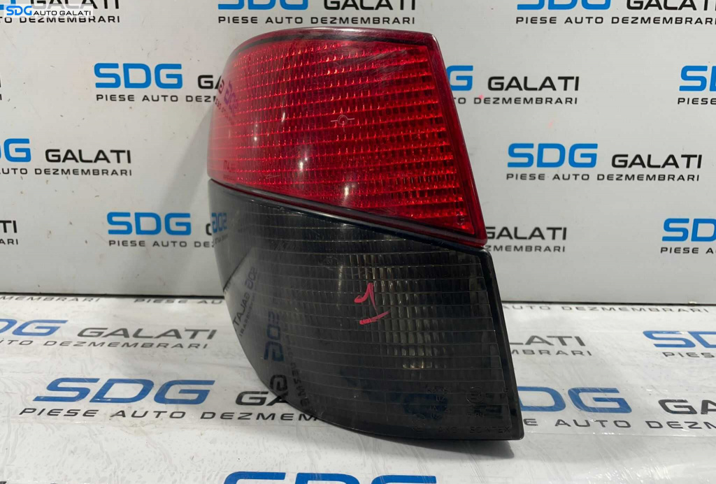 Stop Tripla Lampa Stanga Caroserie Portbagaj Peugeot 406 SW Break Variant Combi 1995 - 2004 [L3775]