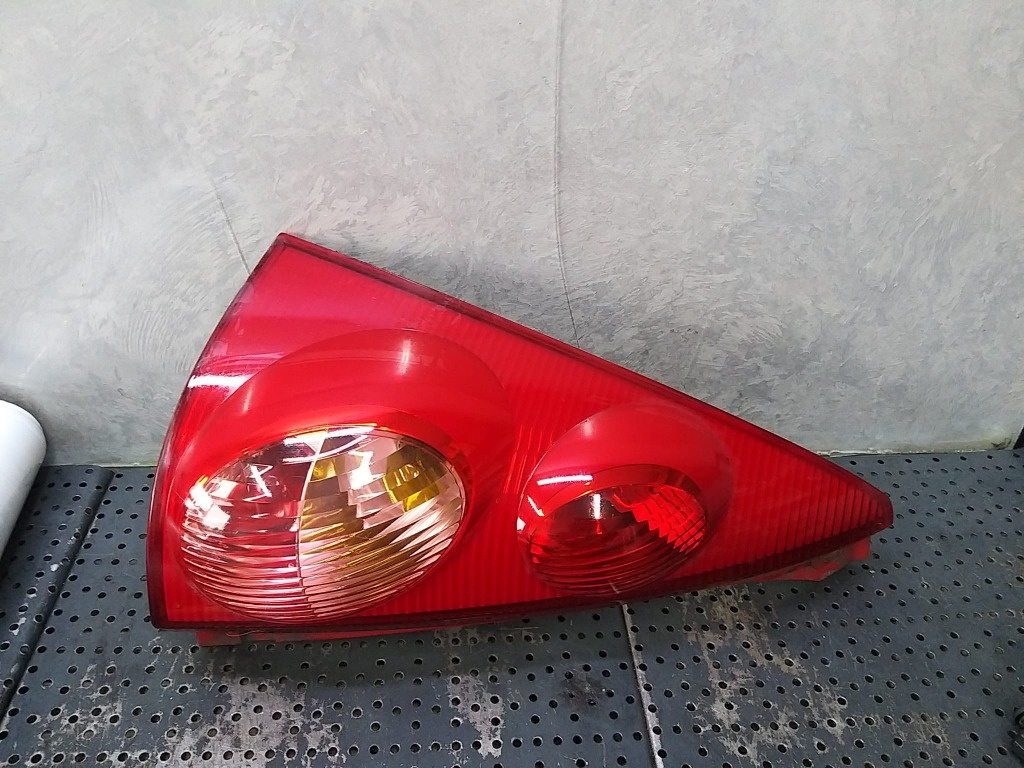 Stop tripla lampa stanga citroen c1 pm pn 815600h040