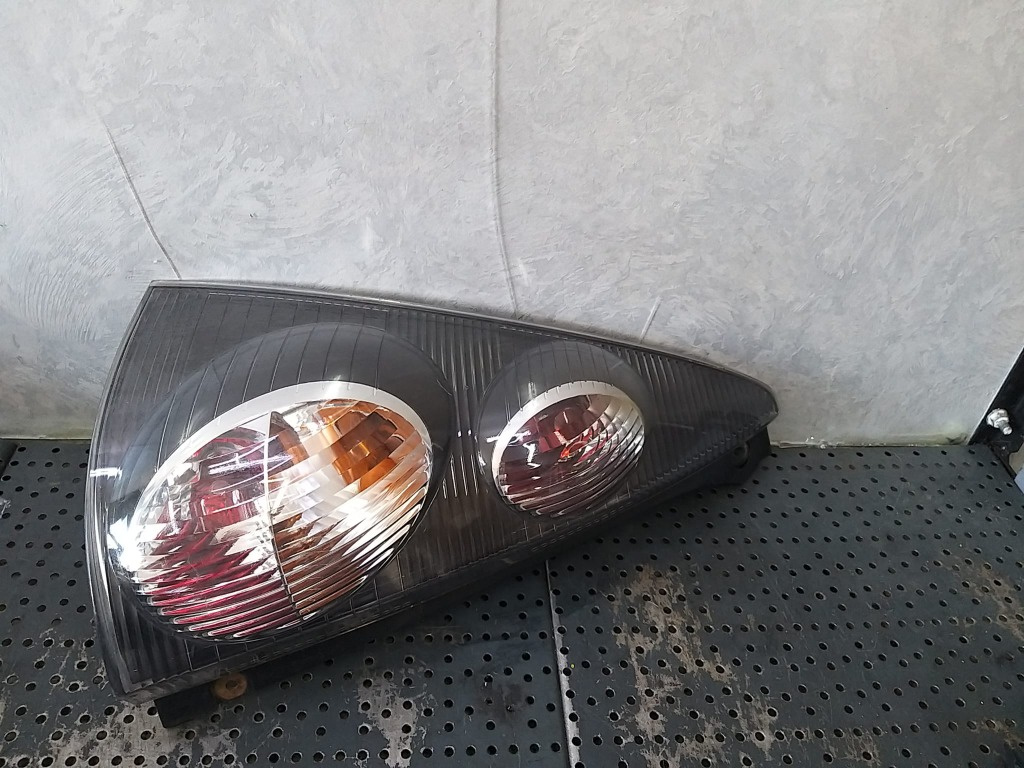 Stop tripla lampa stanga citroen c1 pm pn 815600h060