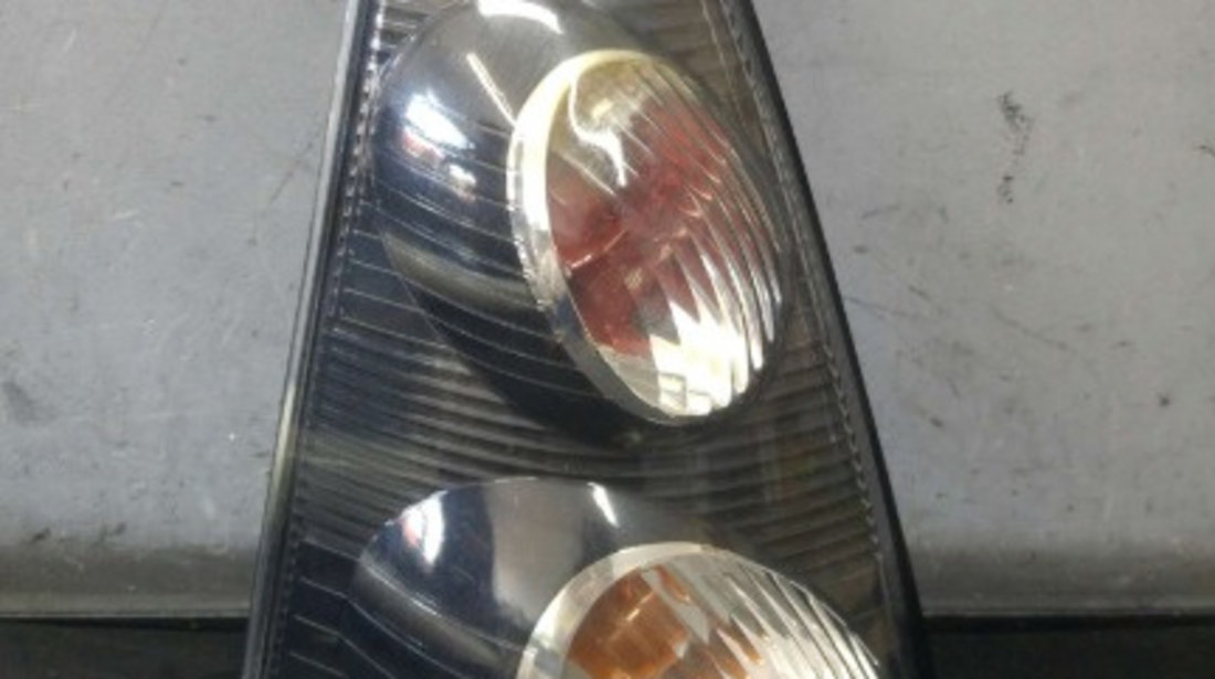 Stop tripla lampa stanga citroen c1 pm pn 815600h060