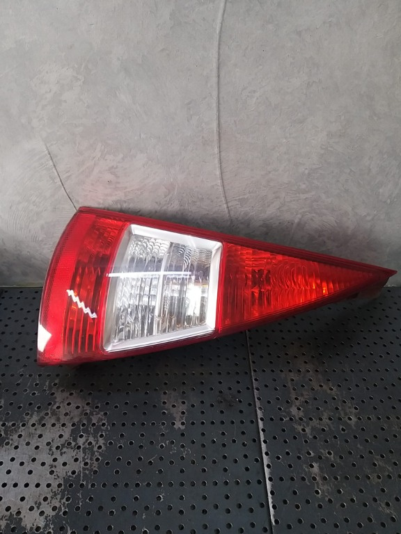 Stop tripla lampa stanga citroen c3 1