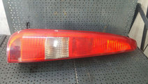 Stop tripla lampa stanga ford fiesta 5 jh jd 4 usi...