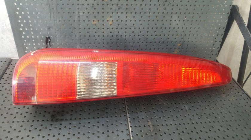 Stop tripla lampa stanga ford fiesta 5 jh jd 4 usi 2s6113n004ad