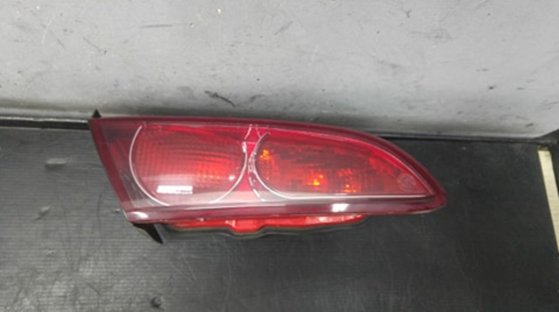 Stop tripla lampa stanga haion alfa romeo 159 f9395623