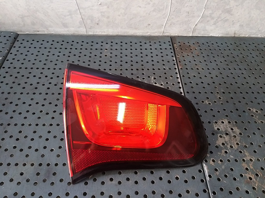 Stop tripla lampa stanga haion citroen c3 2 9685225580