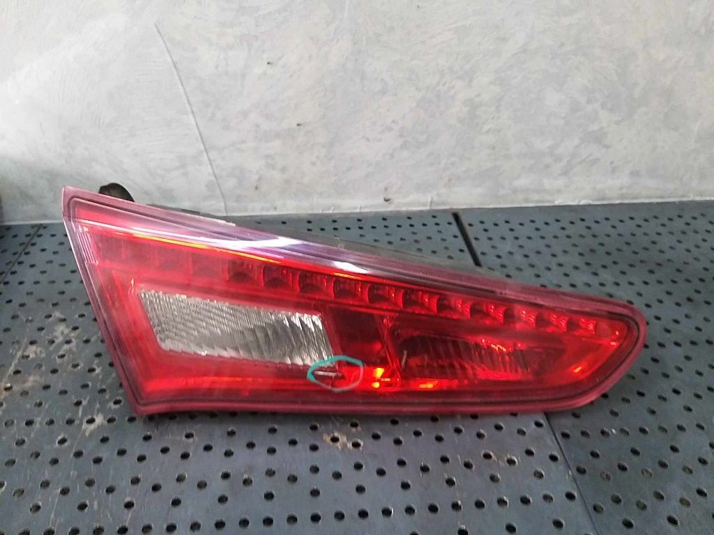 Stop tripla lampa stanga haion led alfa romeo giulietta 940 50513401