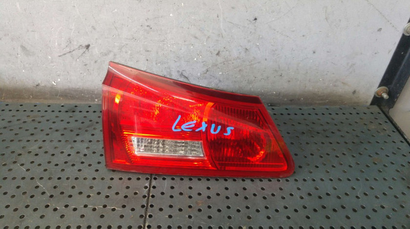 Stop tripla lampa stanga haion lexus is 1090037