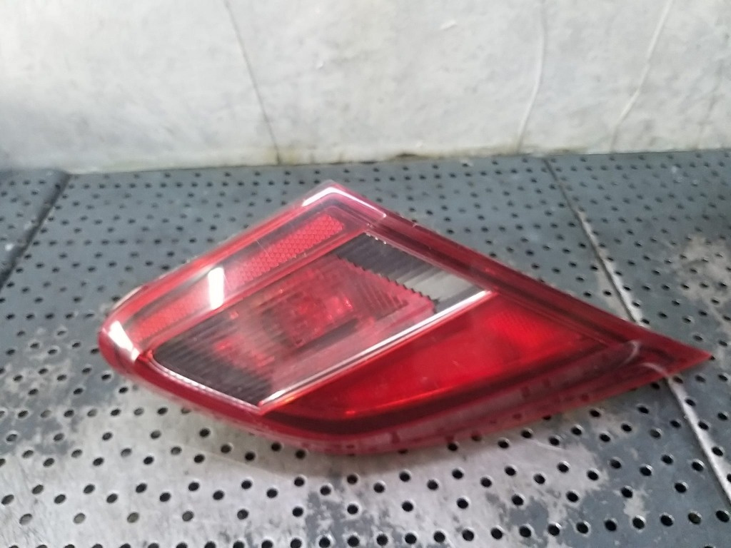 Stop tripla lampa stanga haion opel corsa e x10 13428451 460034366