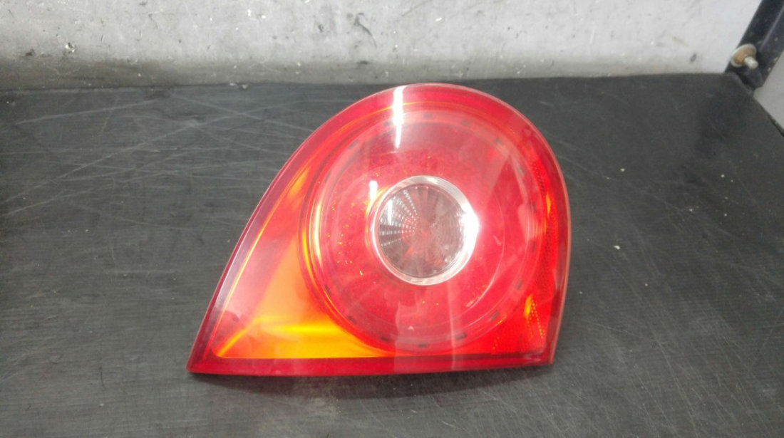 Stop tripla lampa stanga haion vw golf 5 1k 28509004 285001