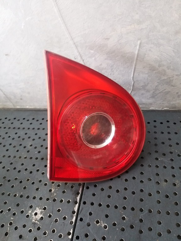 Stop tripla lampa stanga haion vw golf 5 1k 1k6945093g 89031705
