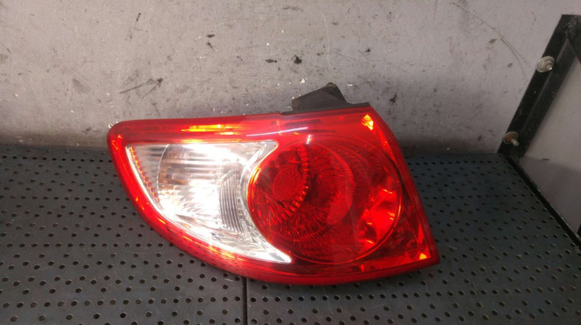 Stop tripla lampa stanga hyundai santa fe 2 cm 924012b000