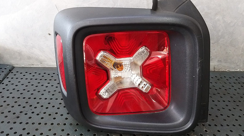 Stop tripla lampa stanga jeep renegade facelift 52109469sx