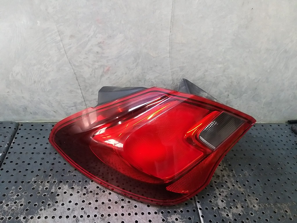 Stop tripla lampa stanga opel corsa e x15 39012621 460034366