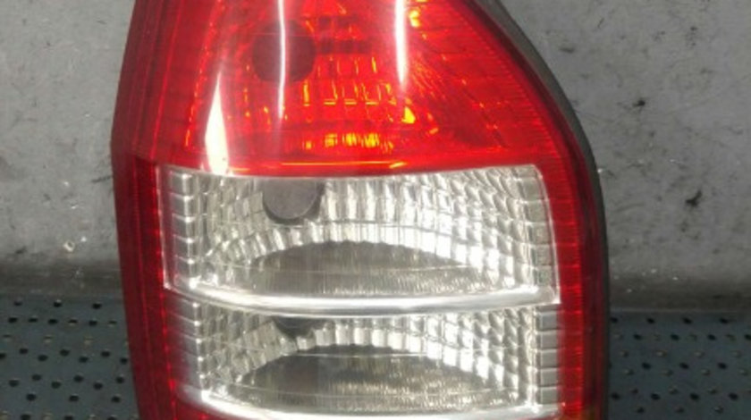 Stop tripla lampa stanga opel zafira a facelift