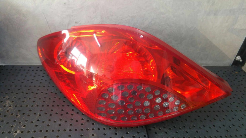 Stop tripla lampa stanga peugeot 207 wa wc 964998668003