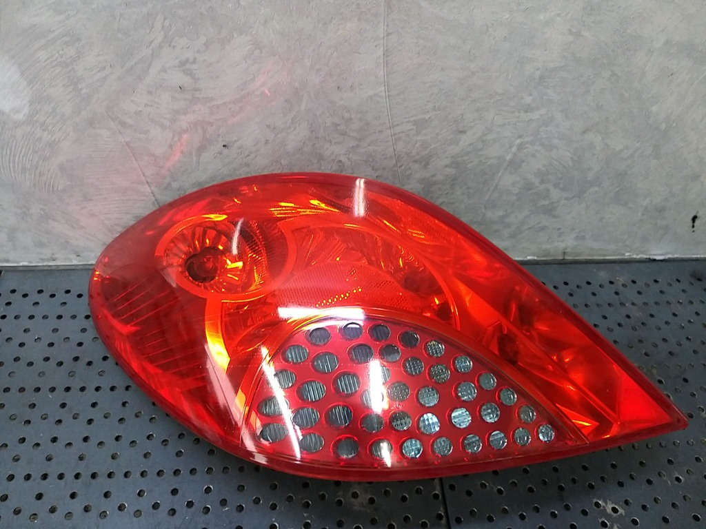 Stop tripla lampa stanga peugeot 207 wa wc 9649986680