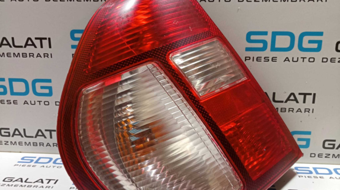 Stop Tripla Lampa Stanga Renault Clio 2 Symbol Thalia 1998 - 2012 Cod 8200403981 [2652]