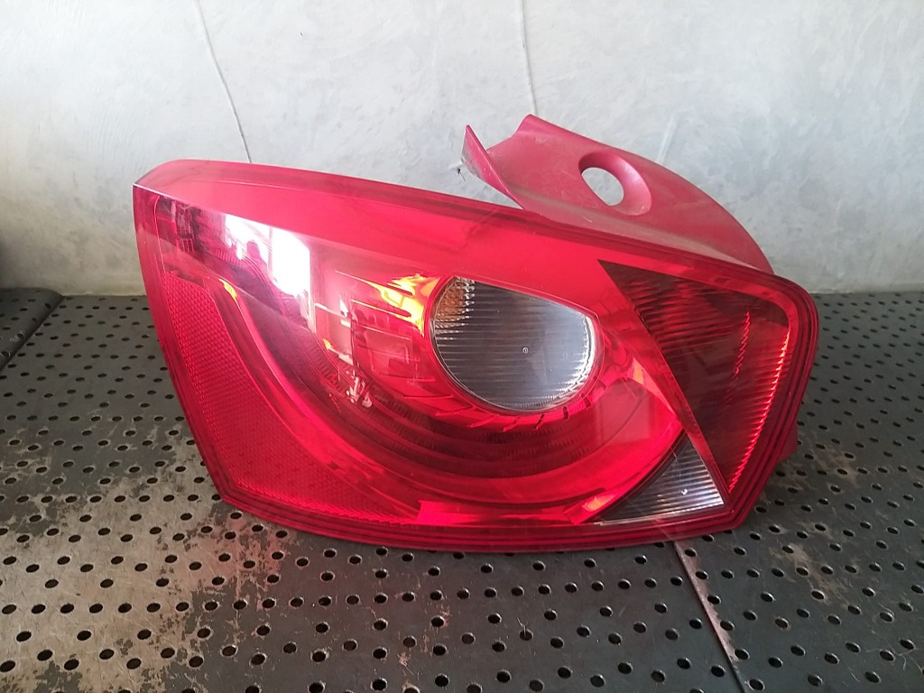 Stop tripla lampa stanga seat ibiza 6j 6j4945095g 6j4945111b