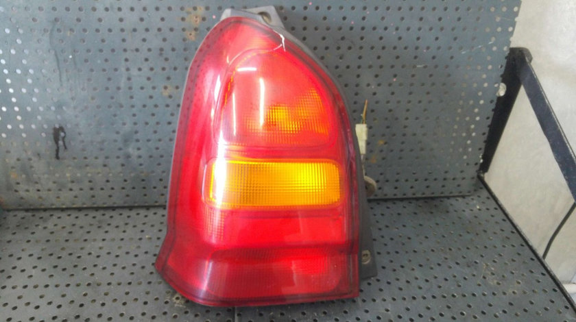 Stop tripla lampa stanga suzuki alto 9867rs1f