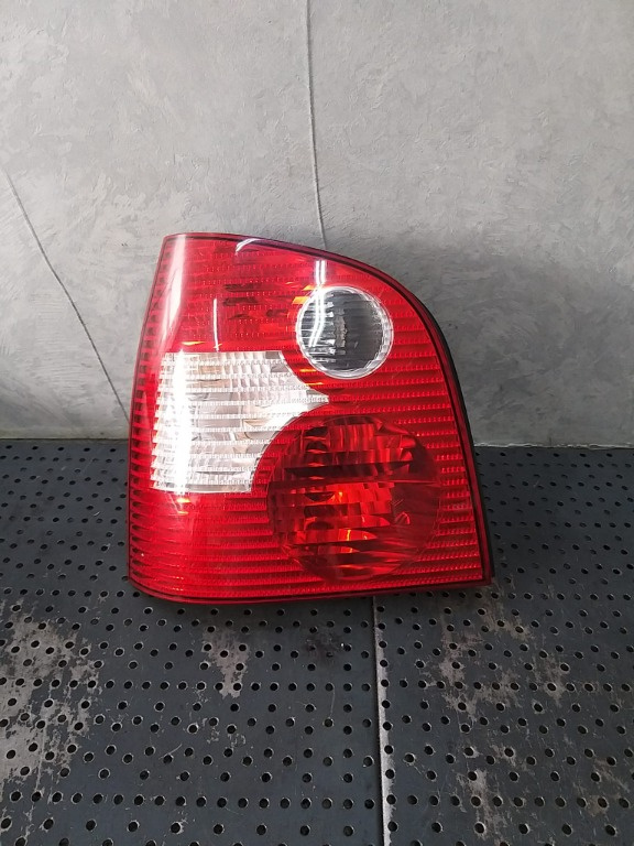 Stop tripla lampa stanga vw polo 9n 62408l